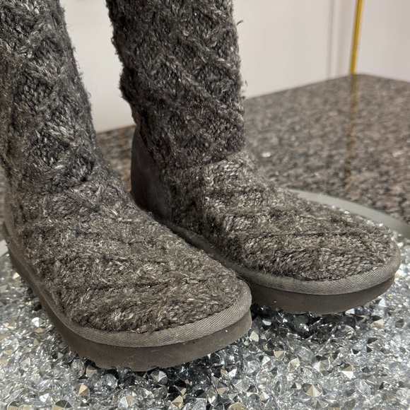 UGG Charcoal cable Knit Back-Button Suede Short Boots 5 - Picture 8 of 14